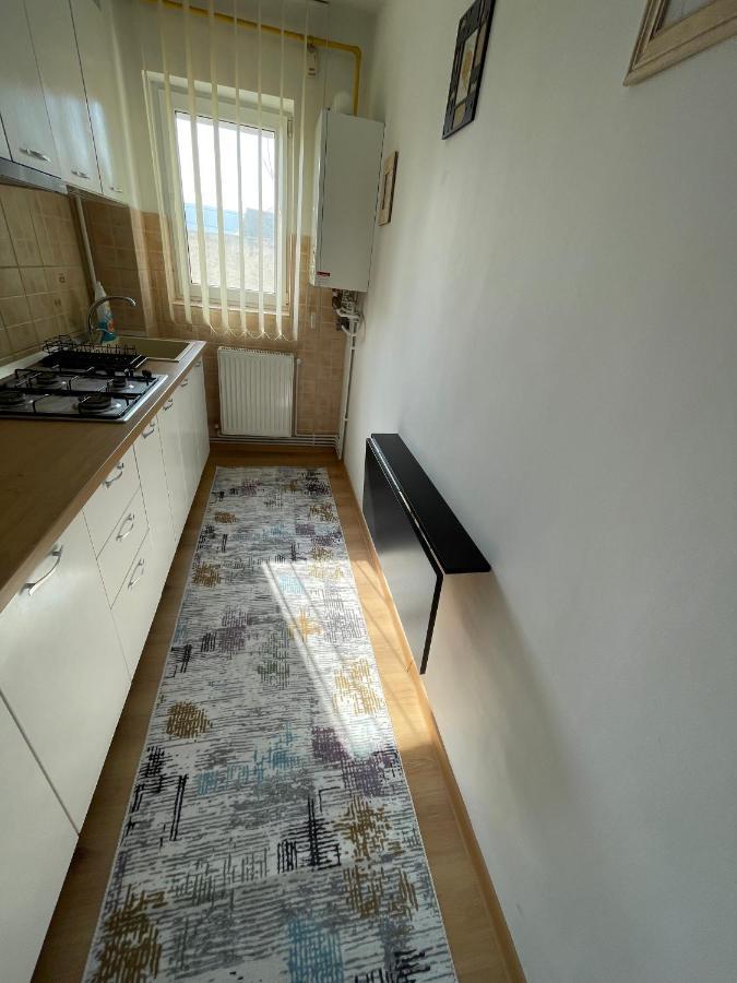Apartament Cina Husi Экстерьер фото