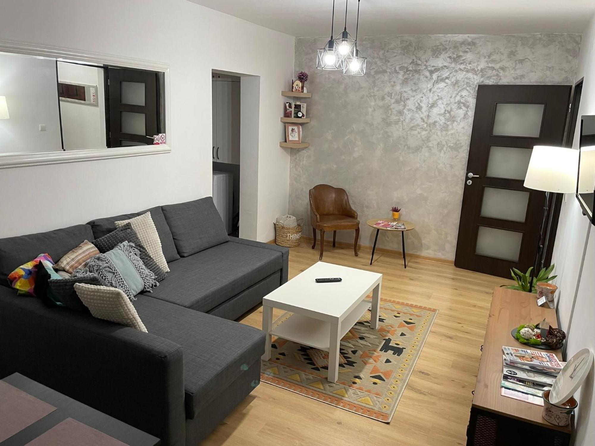 Apartament Cina Husi Экстерьер фото
